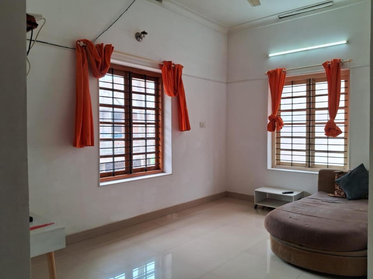 Orange Valley Homestay Thiruvananthapuram Extérieur photo